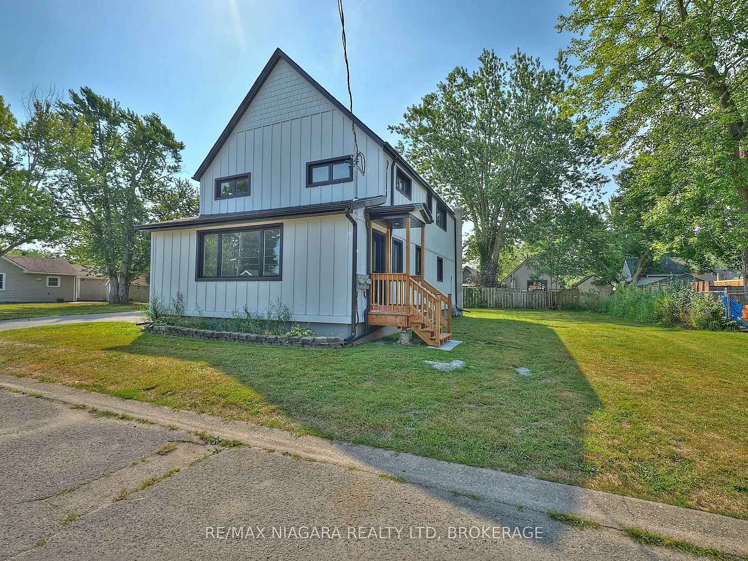 2 bed, $2,100 — Photo 1