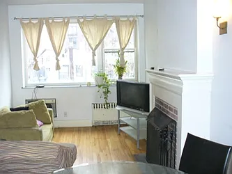 Rented by New York Private Realty Group