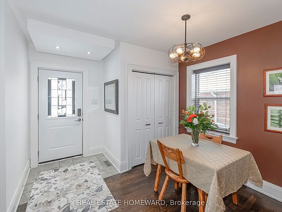 3rd image of 237 Ferris Rd