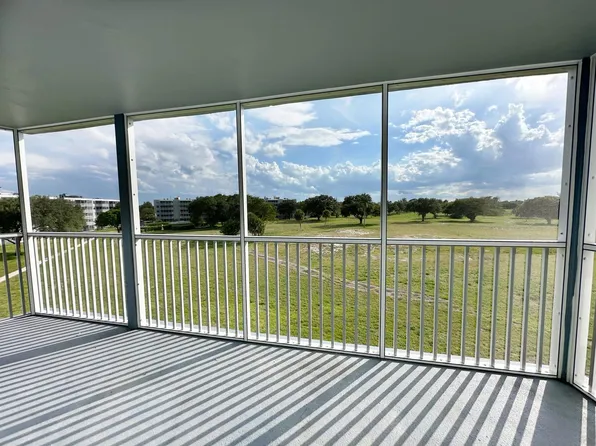 5301 NW 2nd Ave APT 401, Boca Raton, FL 33487