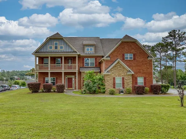87 Gunner Dr, Fort Mitchell, AL 36856