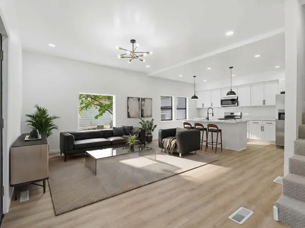 611 3rd St NW, Austin, MN 55912