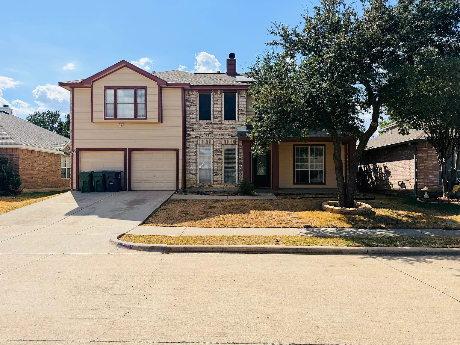 4 bed, 2728 sqft, $2,690 — Photo 1