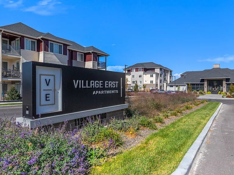 Village East Apartments & Townhomes — Photo 20