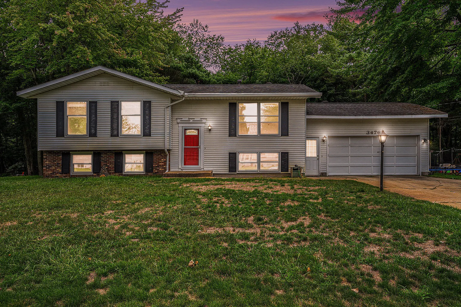 3476 Padelt St photo 1