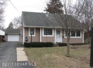 1410 5th St NE, Rochester, MN 55906