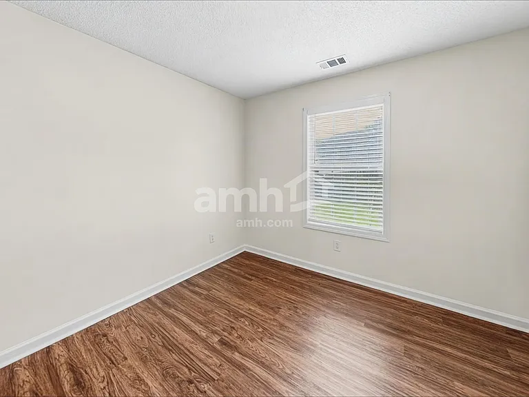294 Greystone Cir — Photo 15