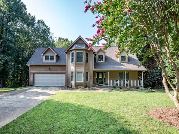 13421 Harbor Oaks Ln, Charlotte, NC 28278