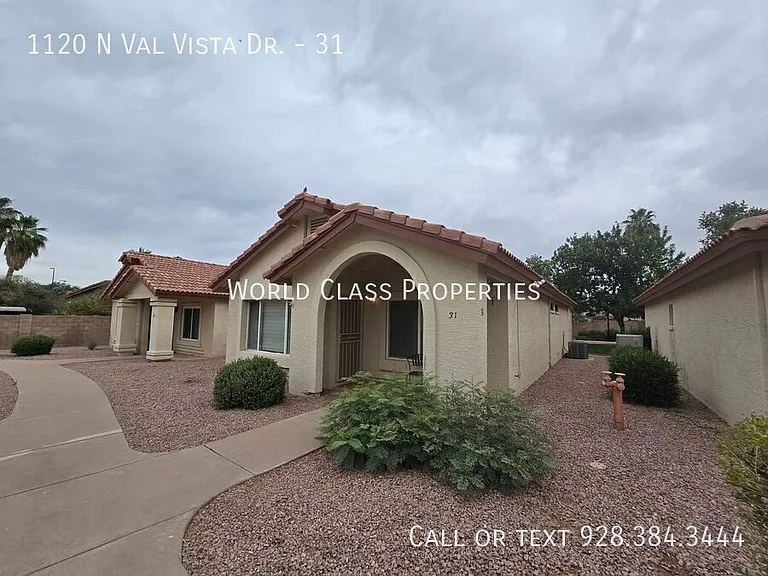 1120 N Val Vista Dr #31 — Photo 2