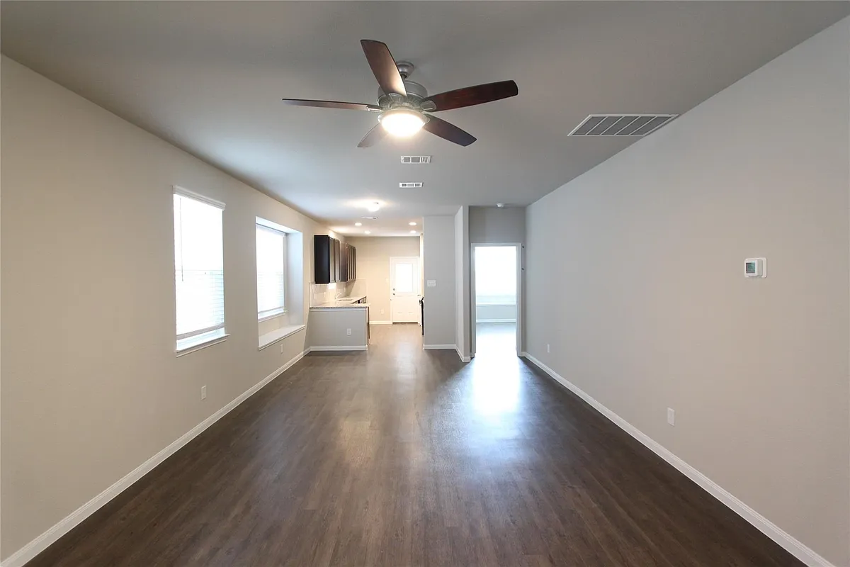 Building Photo - 24923 Lorenzo Glaze Trail Ct