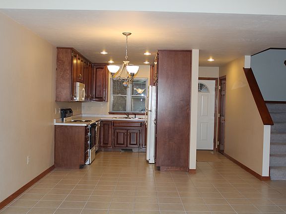 2nd image of 2032 River Point Ct