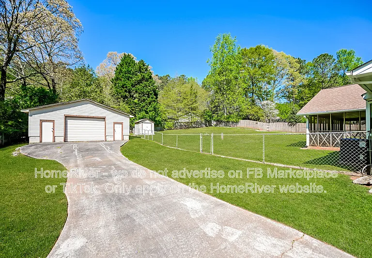 220 Summertown Dr — Photo 15