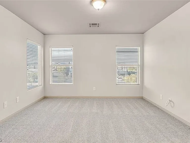 4836 Golden Shimmer Ave — Photo 17