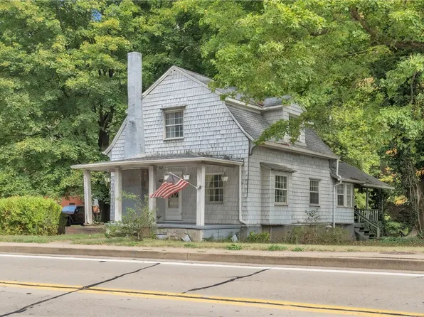 42 McGovern Blvd, Crescent, PA 15046