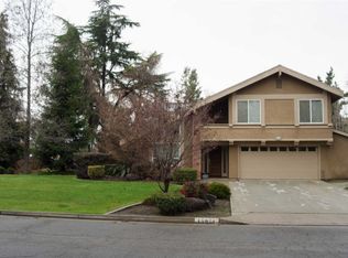 15074 Oak Ranch Dr, Visalia, CA 93292