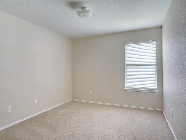 1305 Mountain Peak Dr — Photo 14