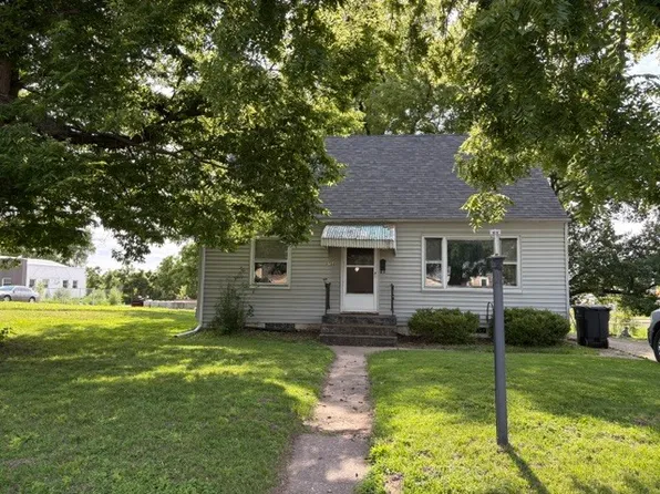 3432 9th St, Rock Island, IL 61201