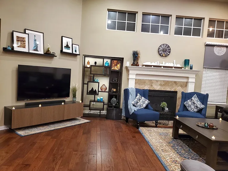 3300 Glenmoor Dr — Photo 3
