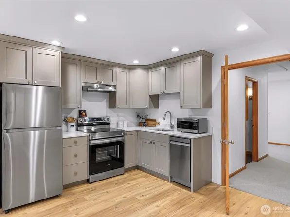 (undisclosed Address), Lynden, WA 98264