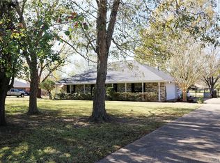 103 Oaklawn Dr, Bossier City, LA 71112