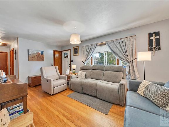 5th image of 167 Villa Rd