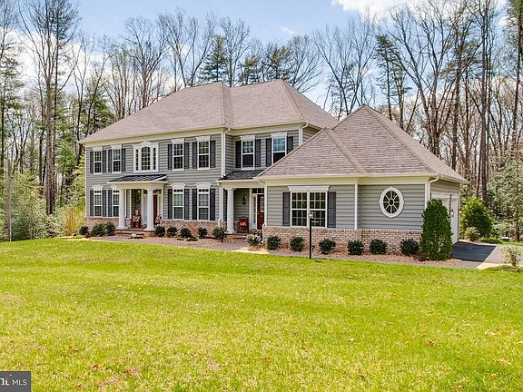 3rd image of 11207 Kailee Ln