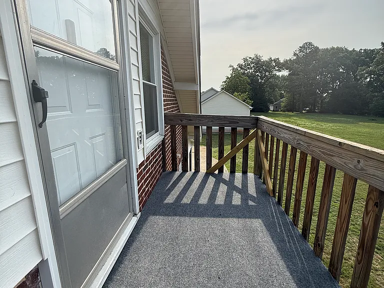 839B Sanford Rd #B — Photo 3