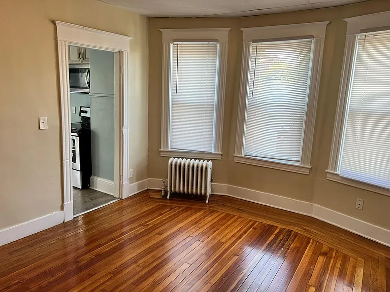 388 Broadway St — Photo 7