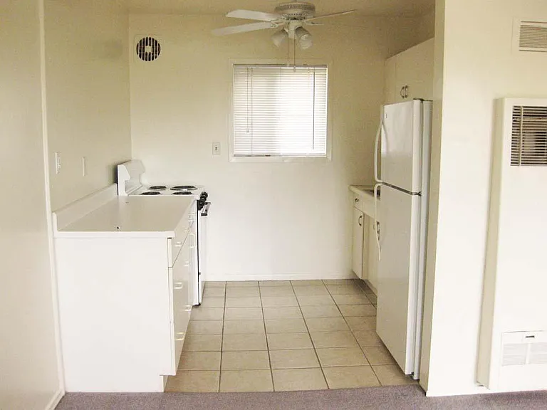 1739 Sunset Cliffs Blvd #4 — Photo 19
