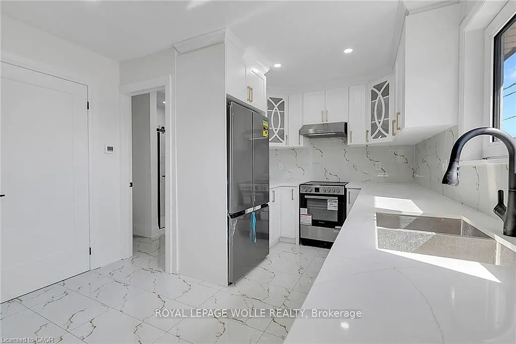 2 bed, $2,100 — Photo 3