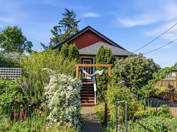 650 Campbell St, Nanaimo, BC V9R 3H2