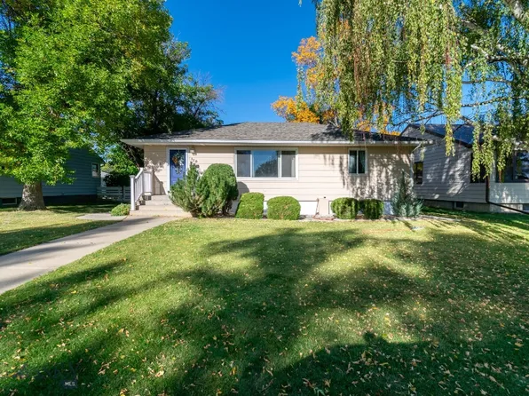 110 N Virginia St, Conrad, MT 59425