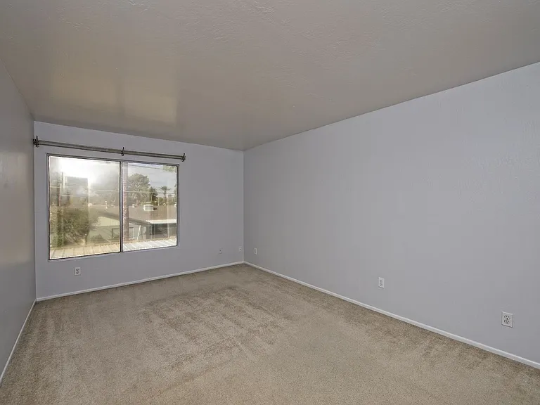 8510 N Central Ave #19 — Photo 8