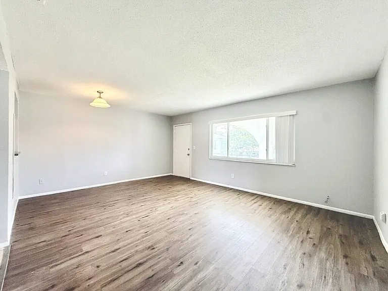 4729 39th Ave N #206 — Photo 17