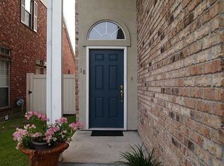 18 Nouveau Ln W, Metairie, LA 70003