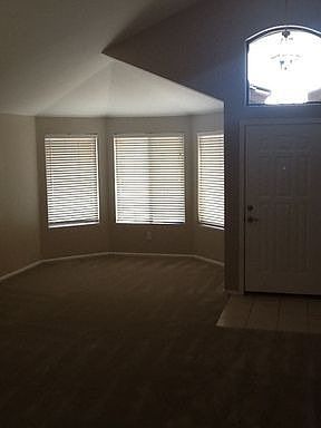 4th image of 11102 W Windsor Ave