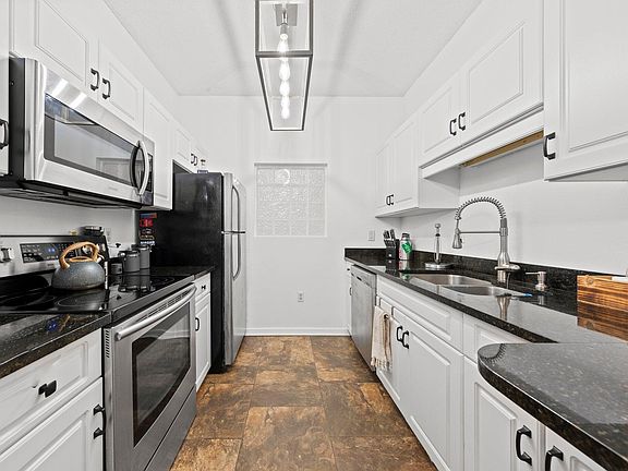 4th image of 1501 Partin Dr APT 134