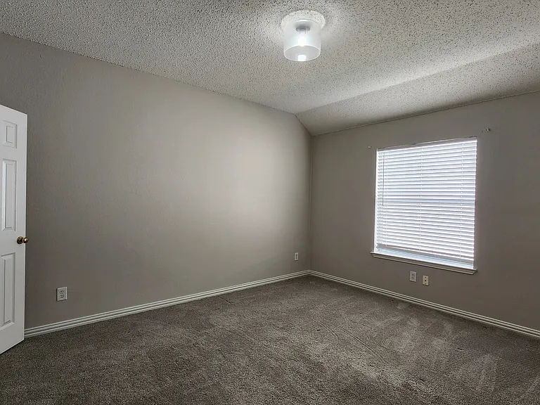 3408 Mosswood Dr — Photo 25