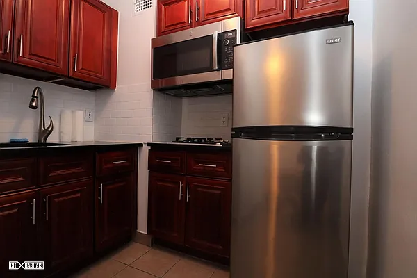 Rented by Citi Habitats | media 22