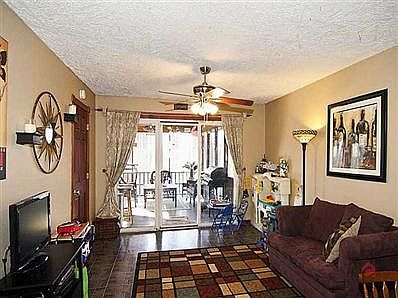 5th image of 4525 Ashwood Dr