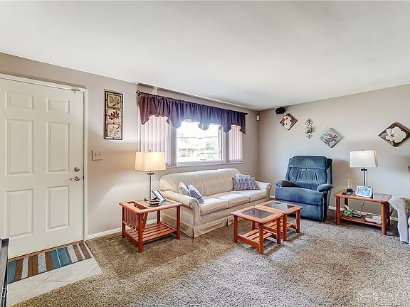 3rd image of 5000 Pepper Dr