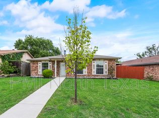 9113 Willowbrook Dr, Rowlett, TX 75088