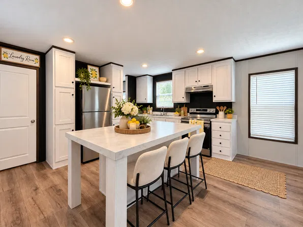 100 Parma Ct, Sanger, TX
