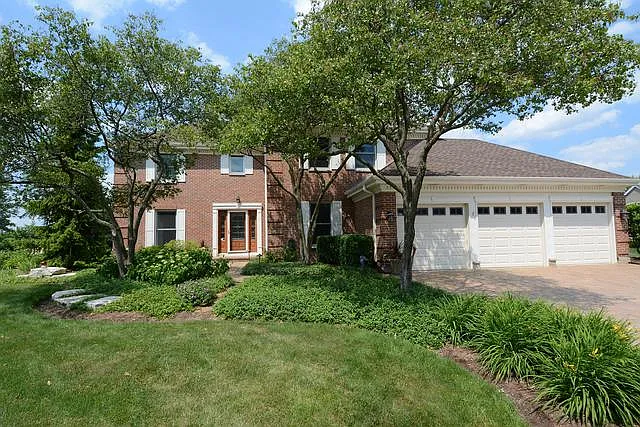 340 Lakemont Ct photo 1