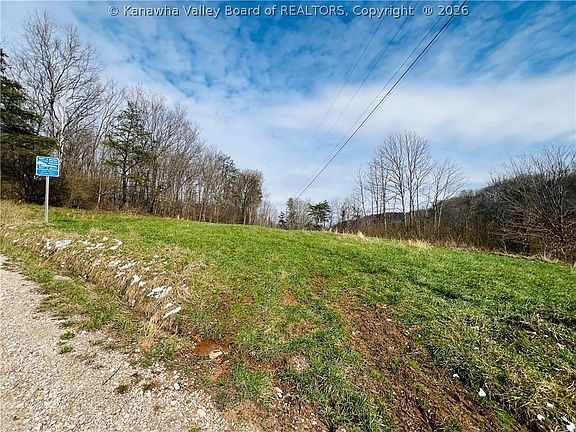 4th image of 7898 Garfield Rd