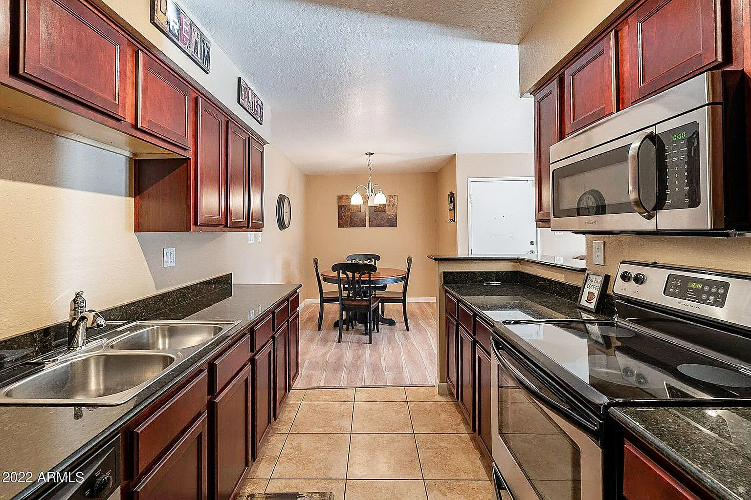 2 bed, $3,900 — Photo 4