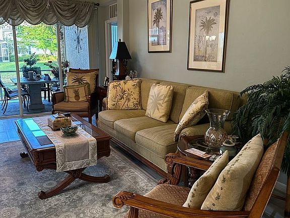 3rd image of 1440 Tiffany Ln #1-2807
