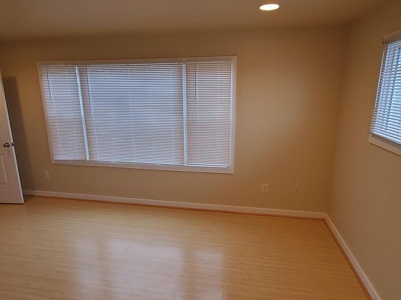 4th image of 1545 Fawcett Ave #5