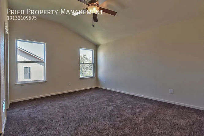 282 N Ferrel St — Photo 15