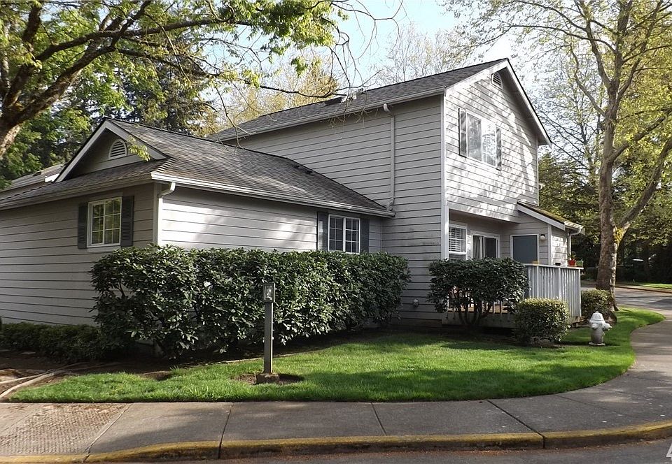1st image of 7217 NE 171st Ln